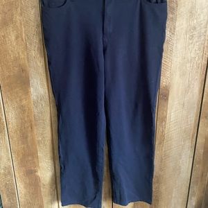 Gloria Vanderbilt All around slimming effect navy knit slacks. “Amanda”